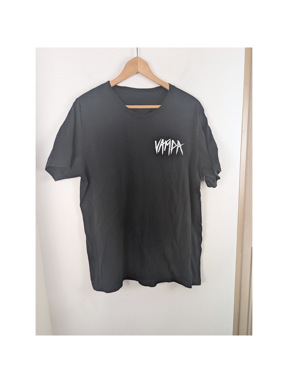 Vampa XL T-shirt Men's Black Shirt Band Merch Flying Bat Tee